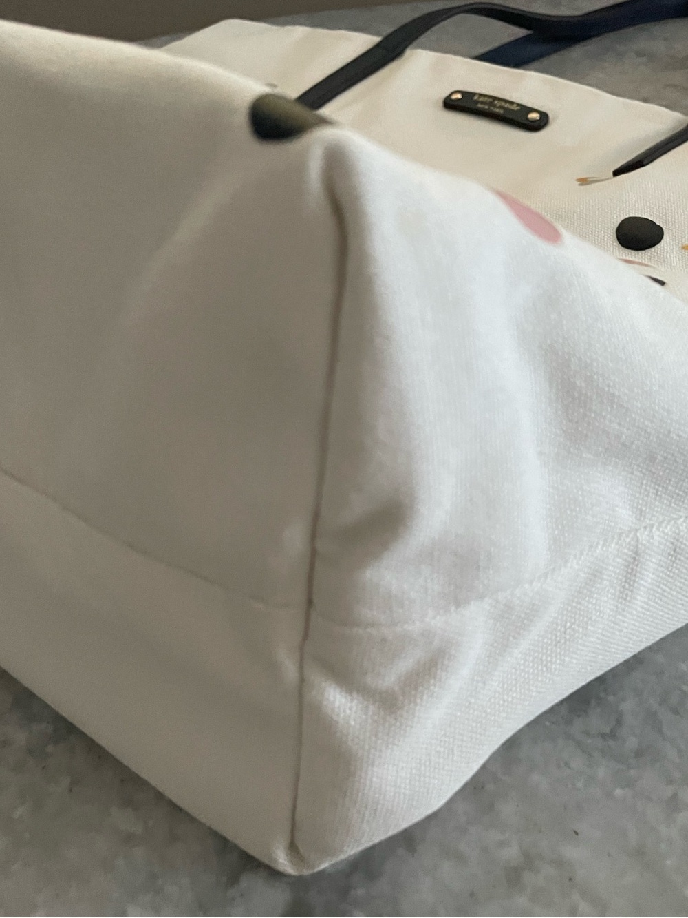 Kate Spade Chestnut Street 'Cheers Darling' Bon Shopper Tote - Picture 8 of 13